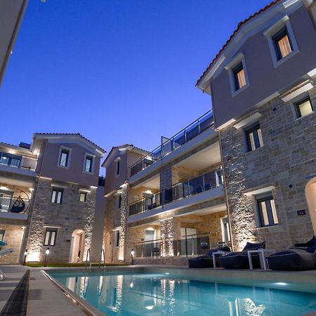 Momento Luxury Apartments Walking Distance From The Beach Нікіана Екстер'єр фото