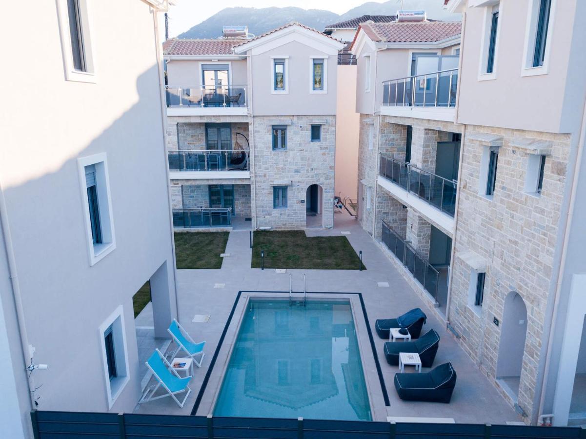 Momento Luxury Apartments Walking Distance From The Beach Нікіана Екстер'єр фото