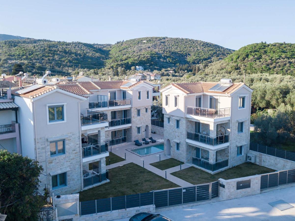 Momento Luxury Apartments Walking Distance From The Beach Нікіана Екстер'єр фото