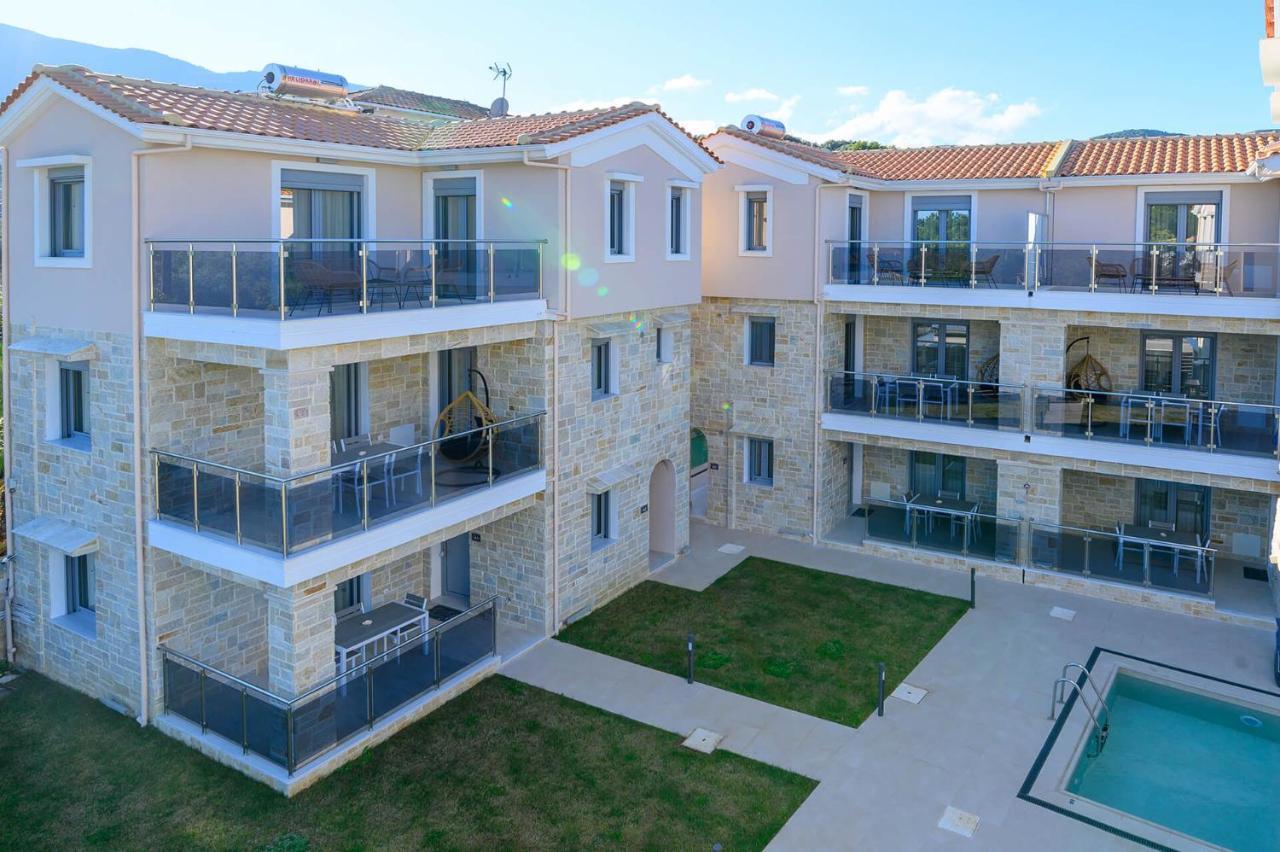 Momento Luxury Apartments Walking Distance From The Beach Нікіана Екстер'єр фото