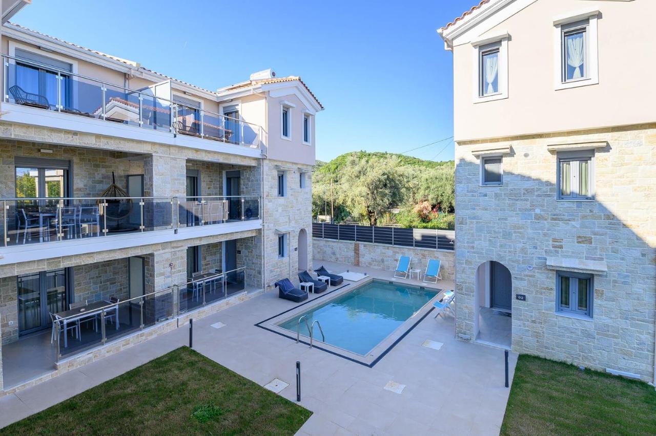 Momento Luxury Apartments Walking Distance From The Beach Нікіана Екстер'єр фото