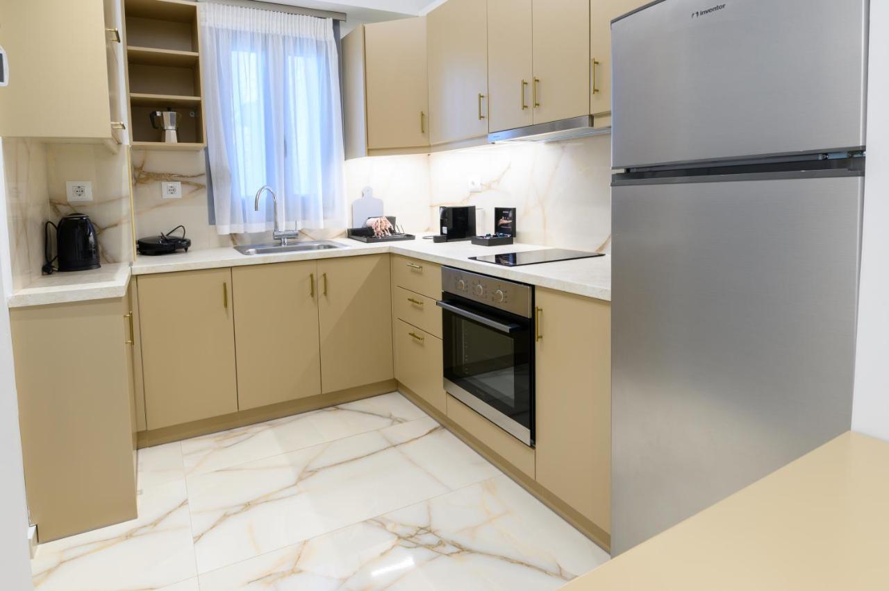 Momento Luxury Apartments Walking Distance From The Beach Нікіана Екстер'єр фото