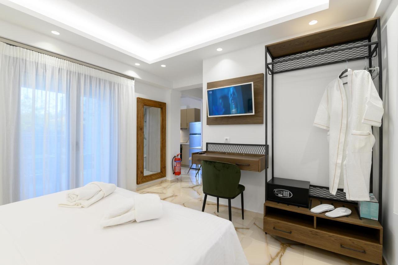 Momento Luxury Apartments Walking Distance From The Beach Нікіана Екстер'єр фото