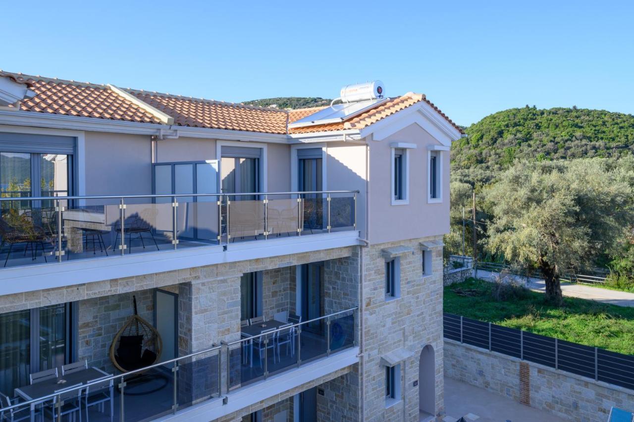 Momento Luxury Apartments Walking Distance From The Beach Нікіана Екстер'єр фото