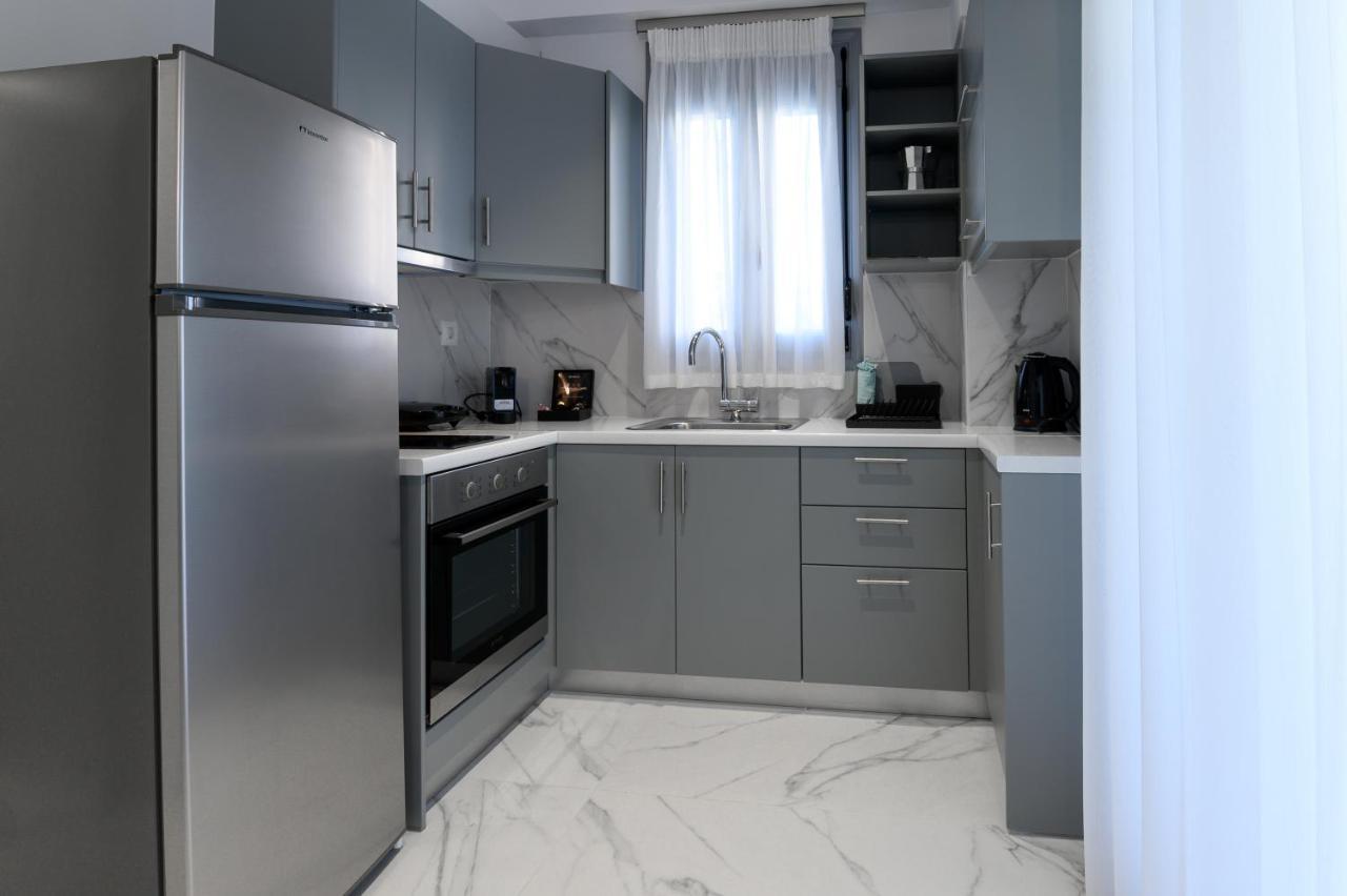 Momento Luxury Apartments Walking Distance From The Beach Нікіана Екстер'єр фото